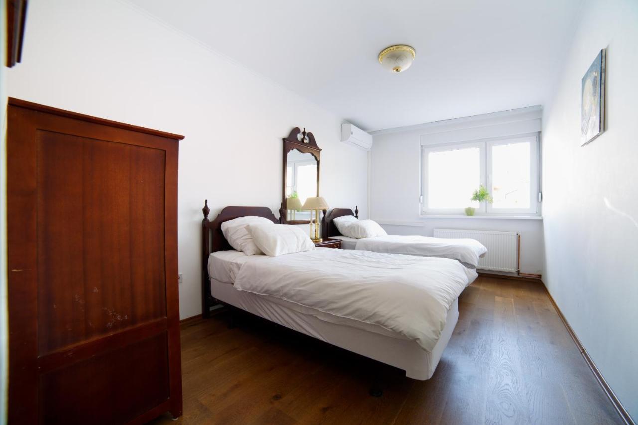 Old Town Scharajevo - Free Parking Apartment ซาราเยโว ภายนอก รูปภาพ